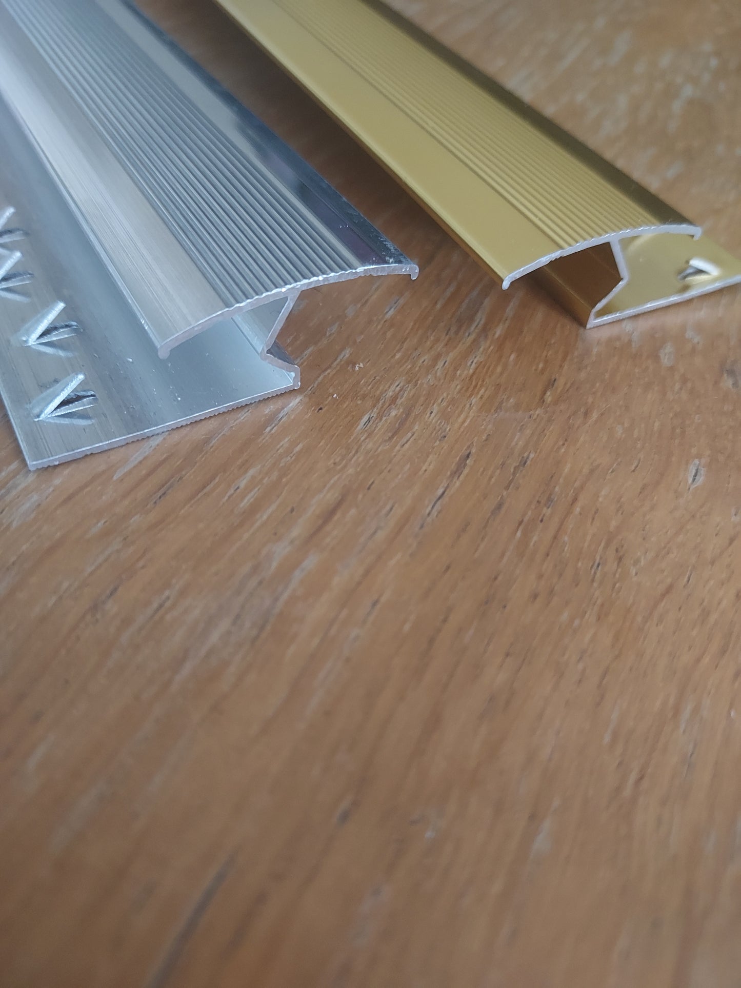 Carpet to Tile Door Bar Trim